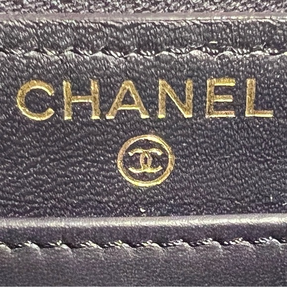 Chanel Reissue long zipper wallet second hand - Picture 9 of 12